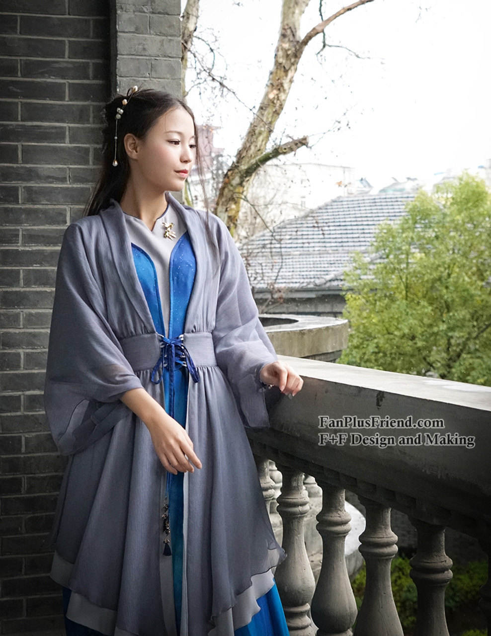 SALE: Vintage/Lolita Fashion Kimono Jacket Irregular Length