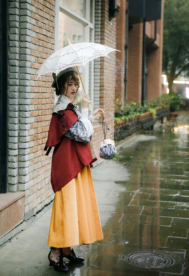 Tsukimi Sakuradori, Casual Cute Oversize False 2pcs Inverness Vest