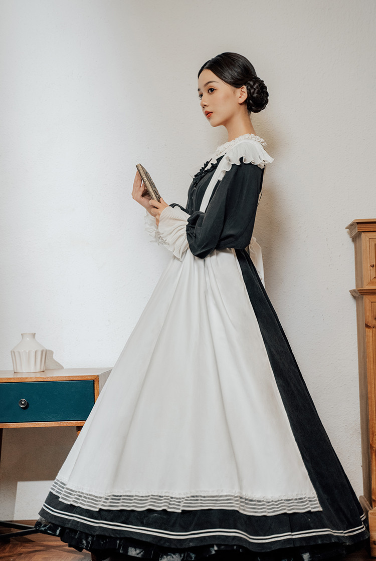 The Minder, Gothic Lolita Fashion Shoulder Straps Long Apron and