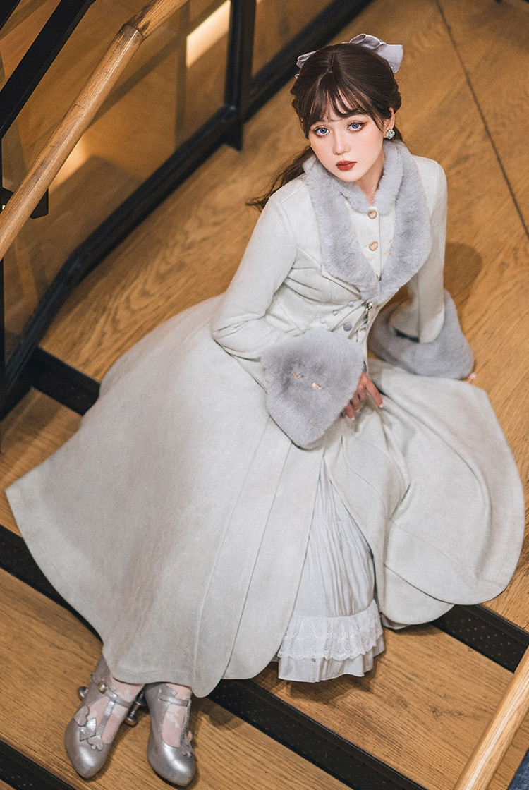 Belle Epoque, Gothic Lolita Elegant Embroidery Light Dress Coat