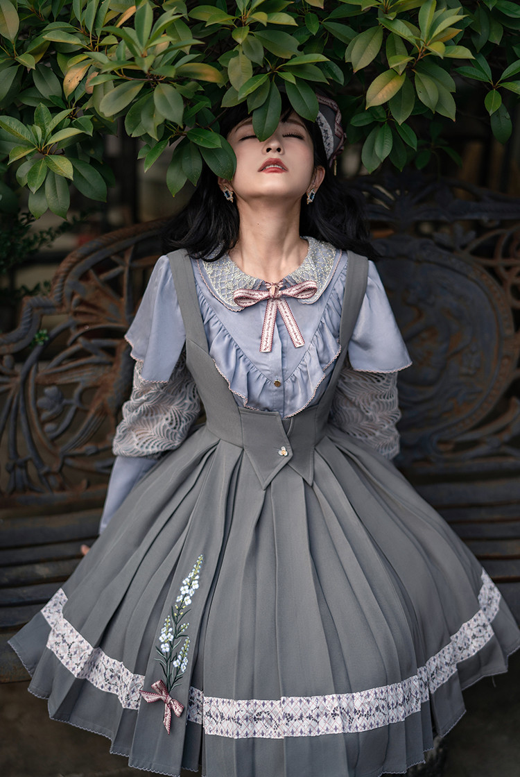 もぴAgatha blouse set up gray andmary Gomphostigma Virgatum, Classic Lolita Academic Scholastic Preppy