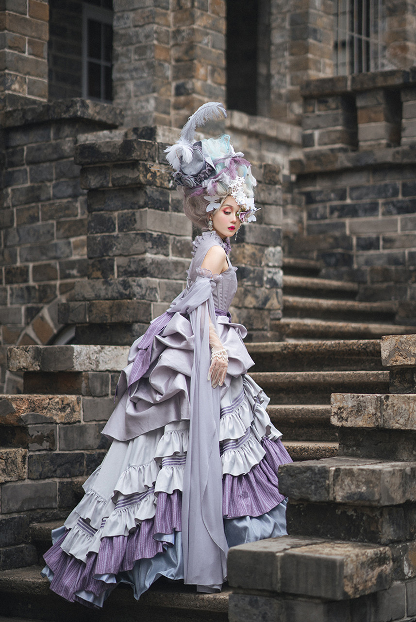 Hildr, Elegant Gothic Victorian Style Retro Fashion Bustle Back