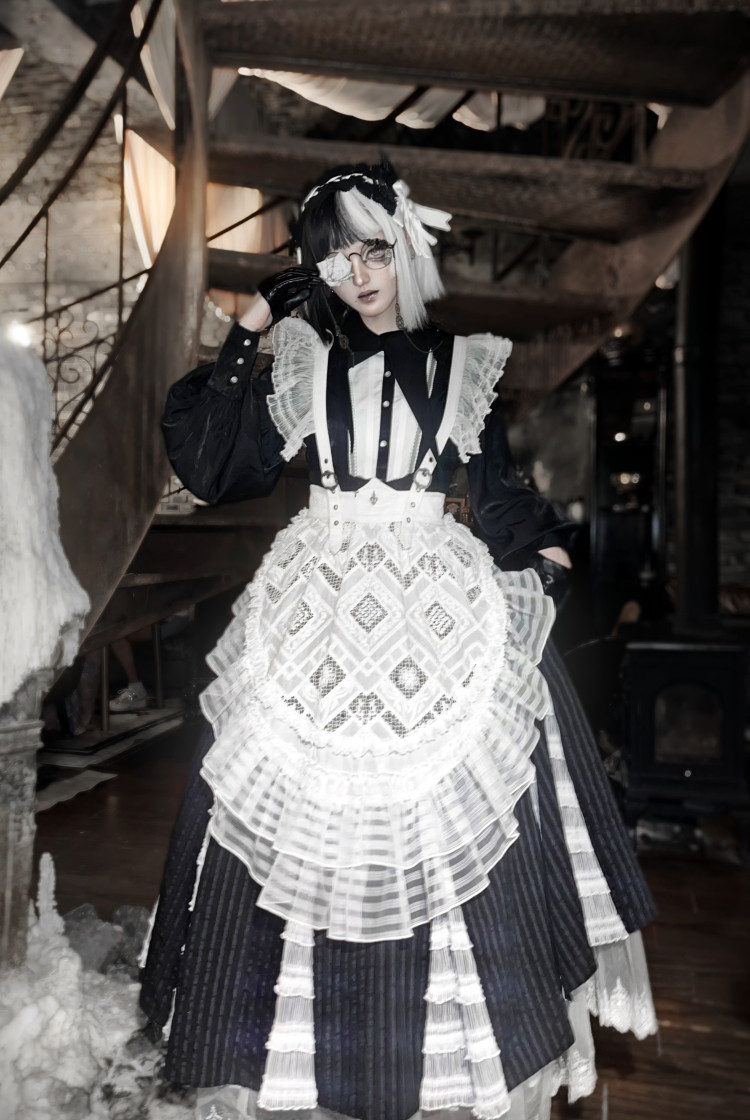 The Minder 2.0, Elegant Gothic Lolita Fashion Crossed Back