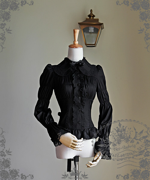 New Romantic Gothic Lolita Rococo Pleated Bust Long Sleeves Blouse