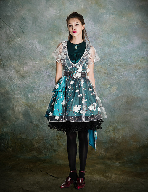 Model Show
(petticoat: UN00026, leggings: P00182)
