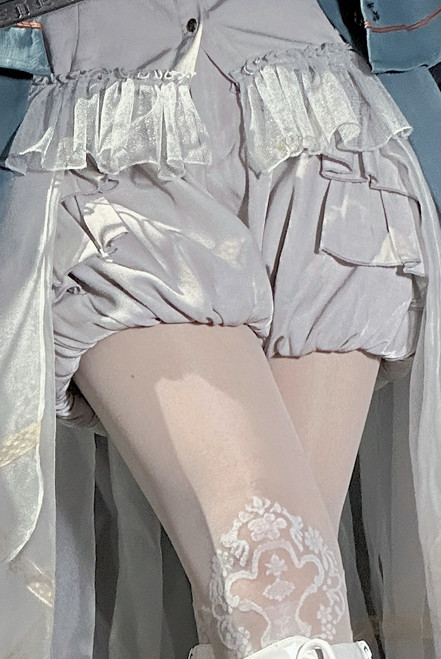 Model Show (Light Grey Ver.)
(vest & cape set: CT00363, shirt: TP00221)
*other items in picture, NOT for sale.