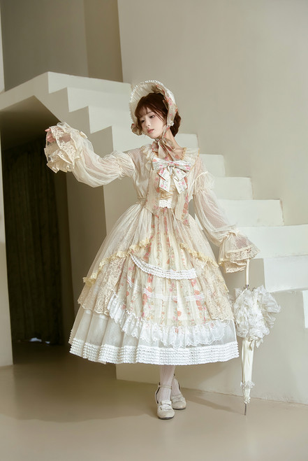 Model Show
(bonnet: P00830, overdress: DR00352, dress: DR00268N)
*other items in picture, NOT for sale.