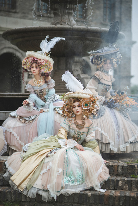 Model Show
*petticoat underneath, head & neck accessories in picture, NOT for sale.