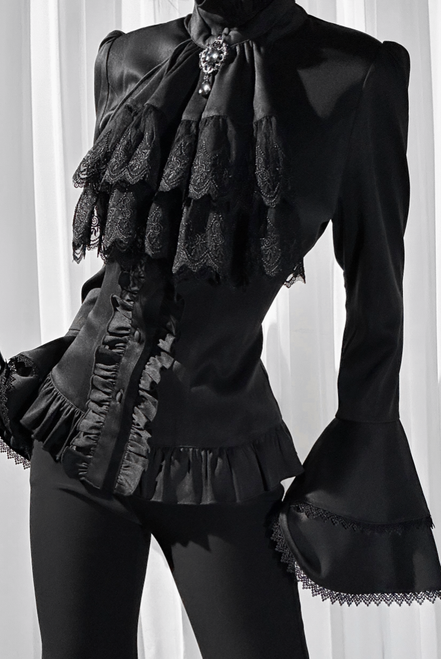 Model Show (Black Ver.)
*other items in picture, NOT for sale.