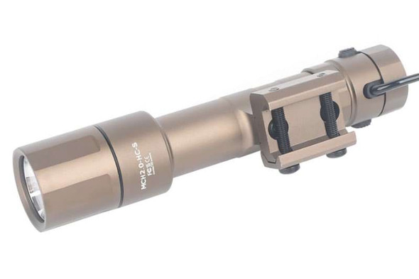 WADSN CD Style RE Airsoft 2.0 Flashlight with Switch (DE)