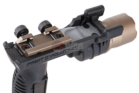 Night Evolution M910A Vertical Foregrip Weapon Light