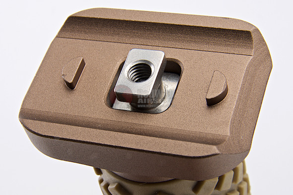 G&P M-Lok Diamond Foregrip - (Short / Sand)