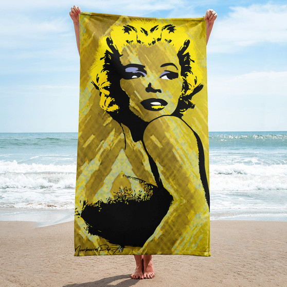 Marilyn Monroe yellow golden Luxury Towel by Neoclassical pop art