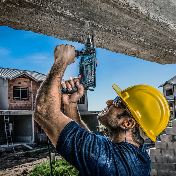 Taladro Percutor 1/2'' de 650W + Kit 23 Accesorios GSB 13 RE Bosch