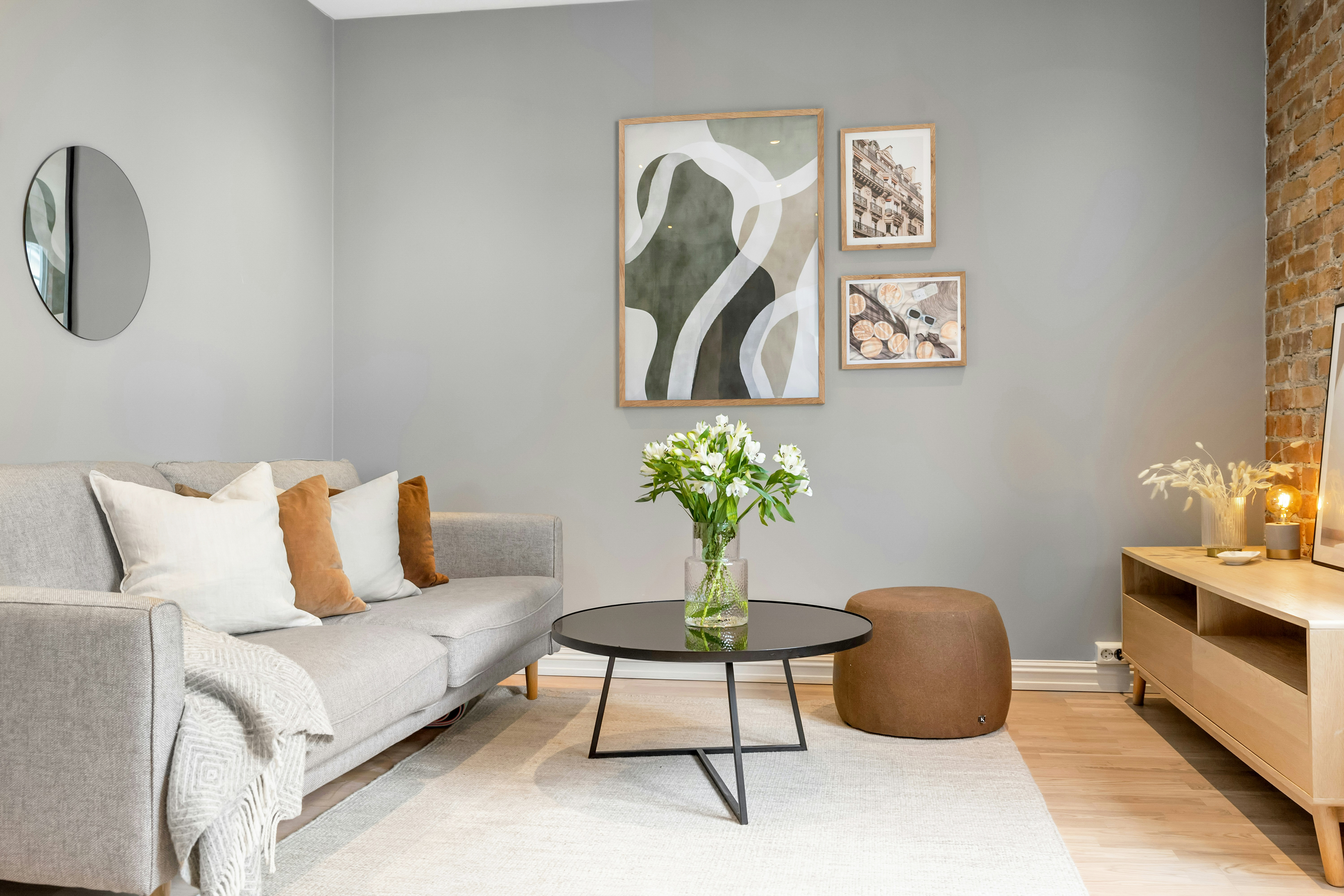 Best Picture Frames for a Scandinavian Home in 2025