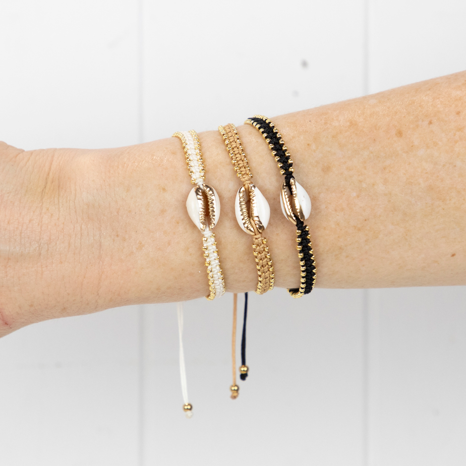 Bracelets Set x 3 - Braided Cowrie