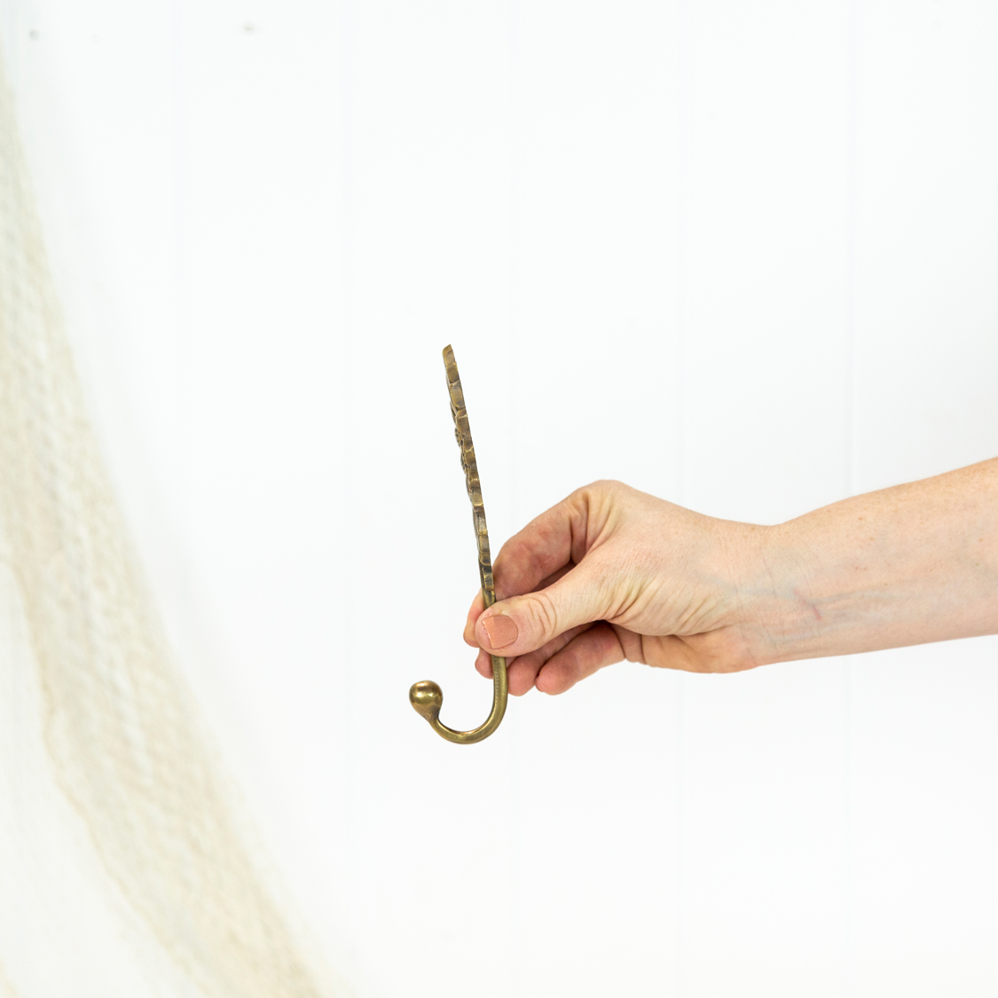 Sunflower Hook - Dark #0320