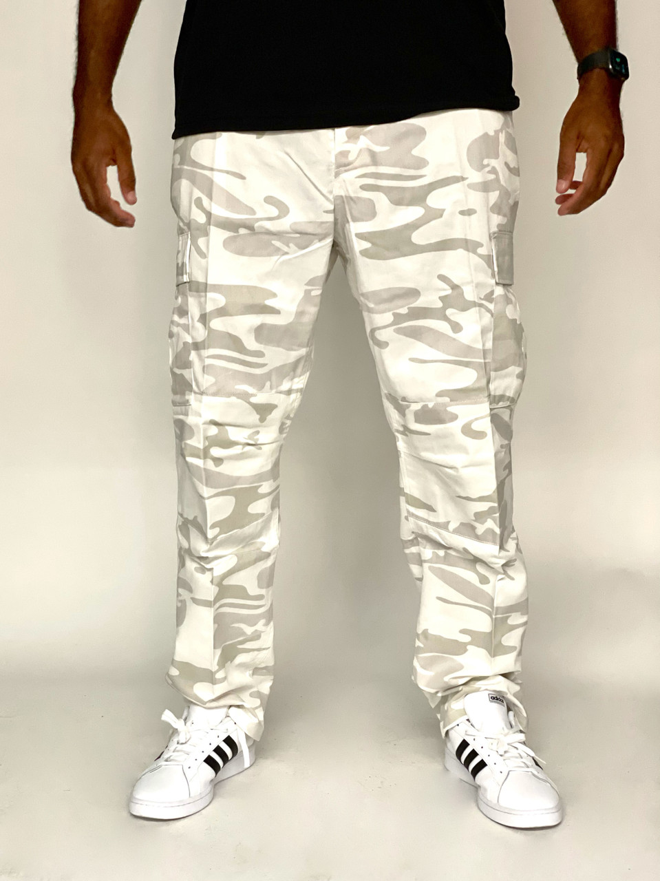 Bershka Camouflage Cargo Pants, Men's Fashion, Bottoms, Trousers on  Carousell