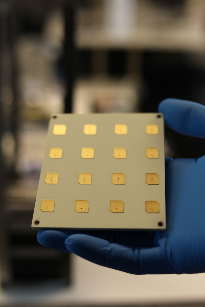 4x4 X-Band Patch Array - EnduroSat - Orbital Transports SmallSat Catalog