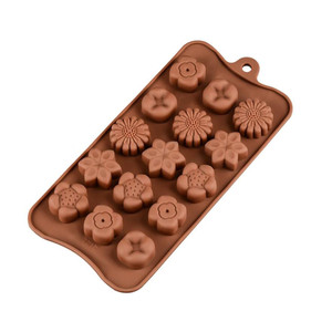 HOM3126 Lovely 15 Pieces Flower Shape Chocolate and Cookies Molds