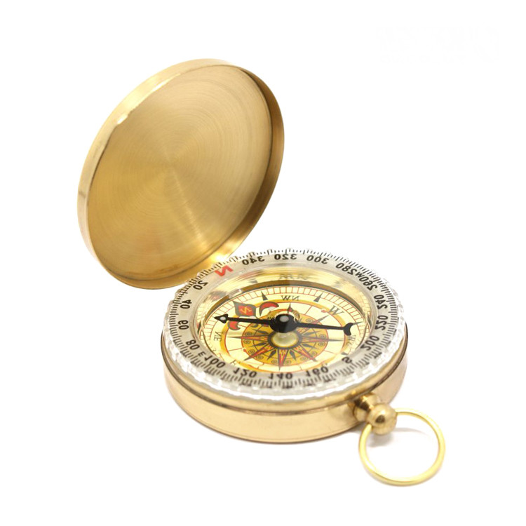 SUC1216 Vintage Flip-opened Compass