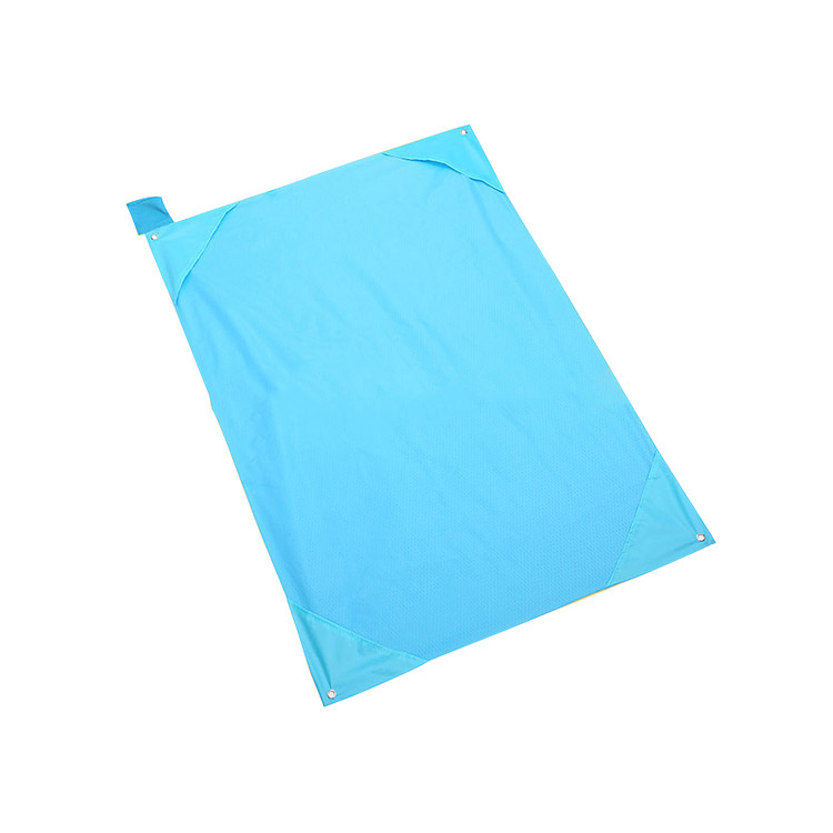SUQ1206 Folding Nylon Picnic Mat with Storage Bag
