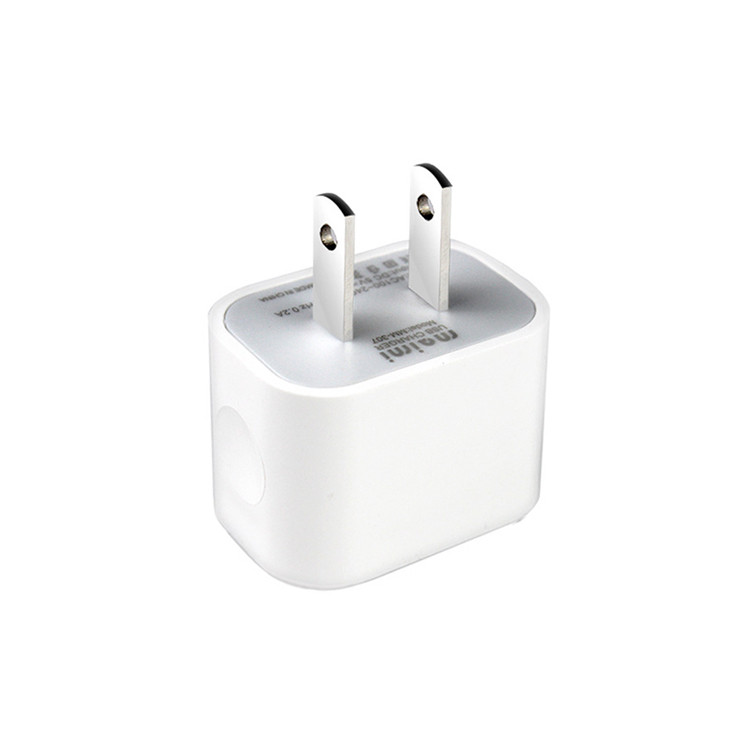 ELC1117 Universal Charger Plug