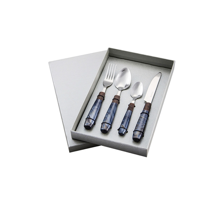 BWS1700 4 Pcs Silverware Gift Set