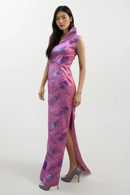 Pink Qipao with standing collar and flower appliqué