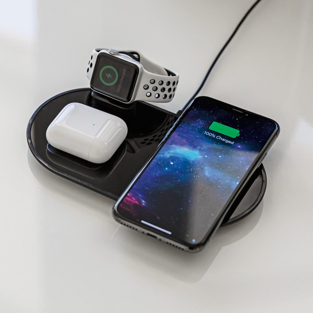 Apple - mophie 3-in-1 wireless charging padアップル Amazon.com: mophie 3-in-1 Wireless Charging Pad - 7.5W Qi