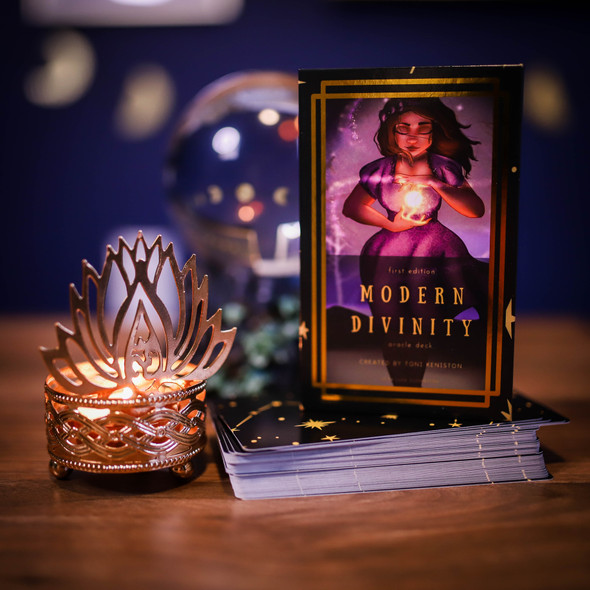 Modern Divinity Oracle Deck Modern Divinity Oracle Deck