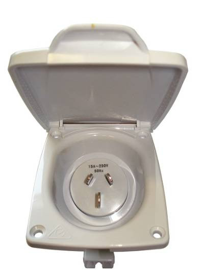 CMS 15AMP PLUG POWER INLET WHITE. JIL15