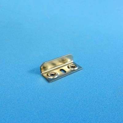 STRIKING PLATE ANGLED. 33x13MM. 239.40.703