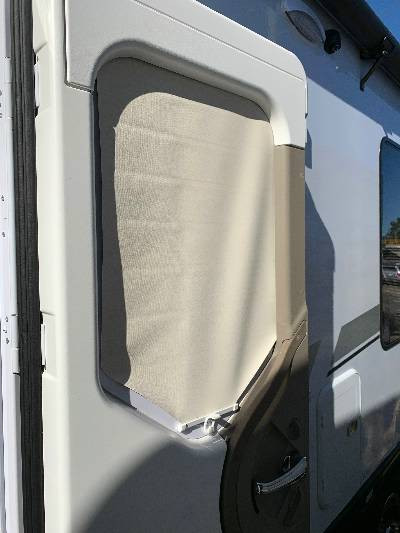 BLIND CARA D-600F