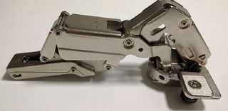 HINGE OVERLAY 165 DEGREE SCREW ON