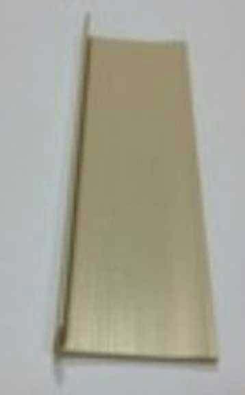 MOULD TRUNK DOOR SURROUND