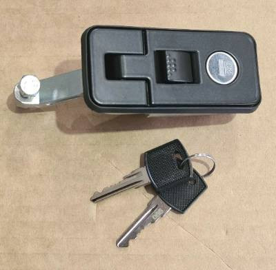 LOCK + KEY TO SUIT BLACK TOOL BOXES