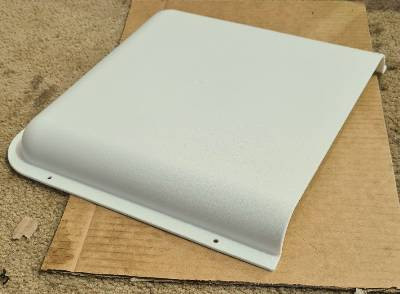 COVER TAILLIGHT LOOM WHITE