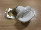 LOCK TURN WHITE WINDOW SHIELD