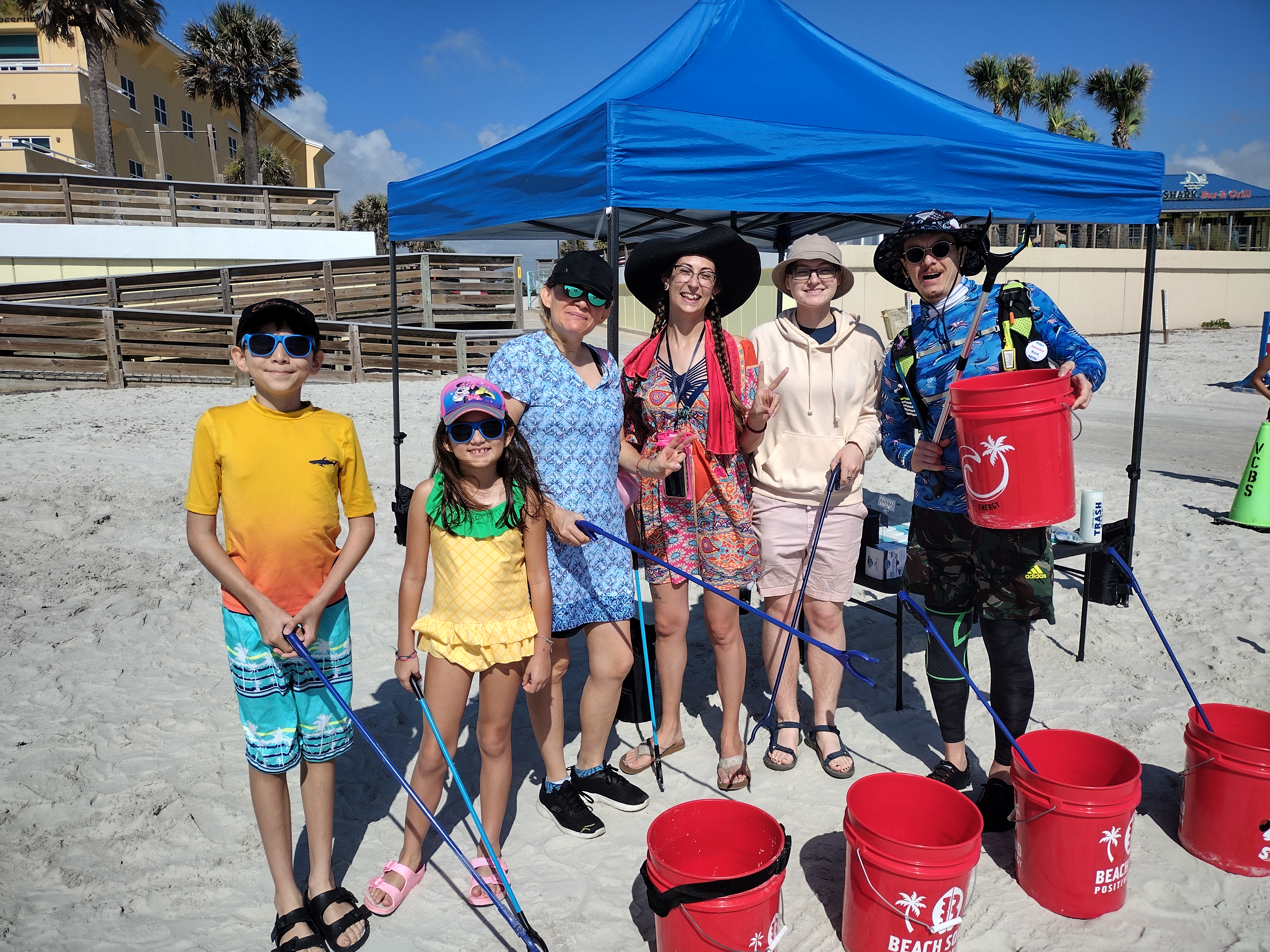 Beach Squad Beach Cleanup Volunteers Daytona Beach Group  6