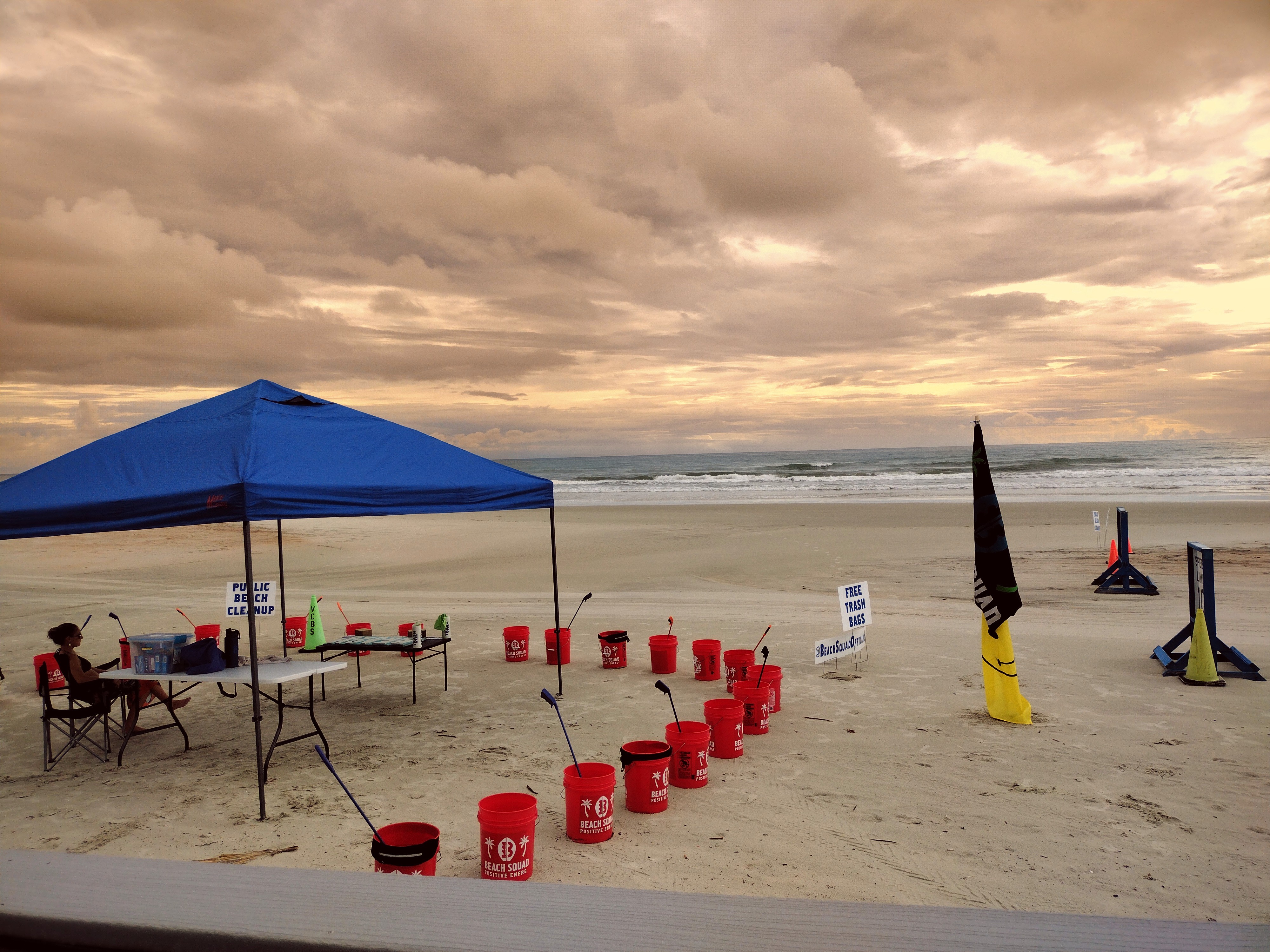 Beach Squad Beach Cleanup Volunteers Daytona Beach Morning Setup