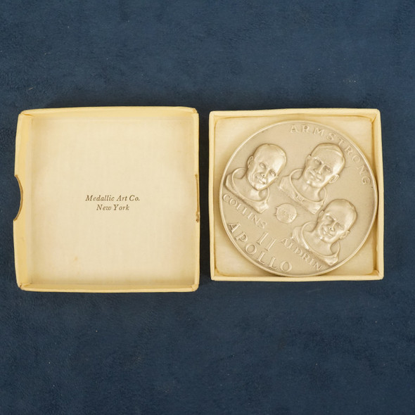 1969 Medallic Art Co 4.5ozt .999 Fine Silver Apollo II Comm Medal in Orig Box
