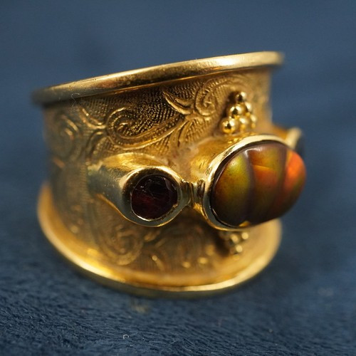 Paula Crevoshay 18k Yellow Gold Garnet & Fire Agate Cigar Band Ring