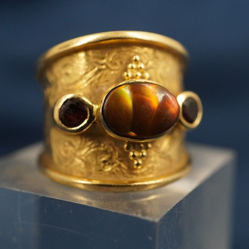 Paula Crevoshay 18k Yellow Gold Garnet & Fire Agate Cigar Band Ring