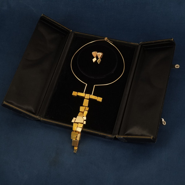 Modernist Alfred Karram 14k Solid Gold Geometric Cube Necklace & Earring Set
