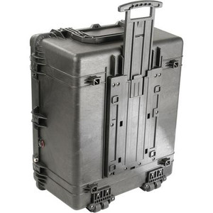 PELICAN 1690 wheeled equipment case water and airtight w/ o-ring seal Fold down & retractable handle. I.D.: 30.01"x25.02"x16.01" BLACK