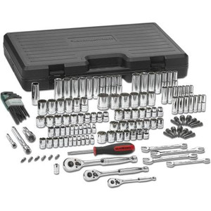 GEARWRENCH 141 pc Mechanics tool set with 6 and 12 point sockets in both SAE and METRIC sizes, with 1/4",3/8" & 1/2" drives.Incls assorted drivers and bits.