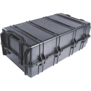 PELICAN wheeled equipment case w/ Padded Divider; Fold down & retractable handle. I.D.: 22-1/16"L x 17"W x12-9/16"D. BLACK