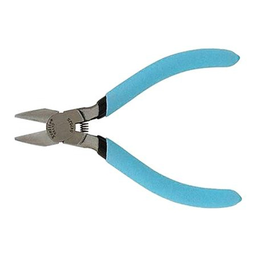 XCELITE Tapered Head Diagonal Full Flush Cutter; Large Head for cutting leads up to 18AWG. ESD Green Handles. 5" OAL .