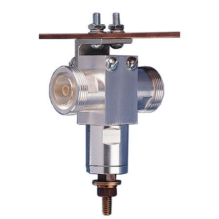 COMMSCOPE 800-2170 MHz Lightning surge arrestor. D-F to D-M connectors on each end. .07dB insert. 3000W. Comes w/ Grounding Stud for attachacment to Bar.